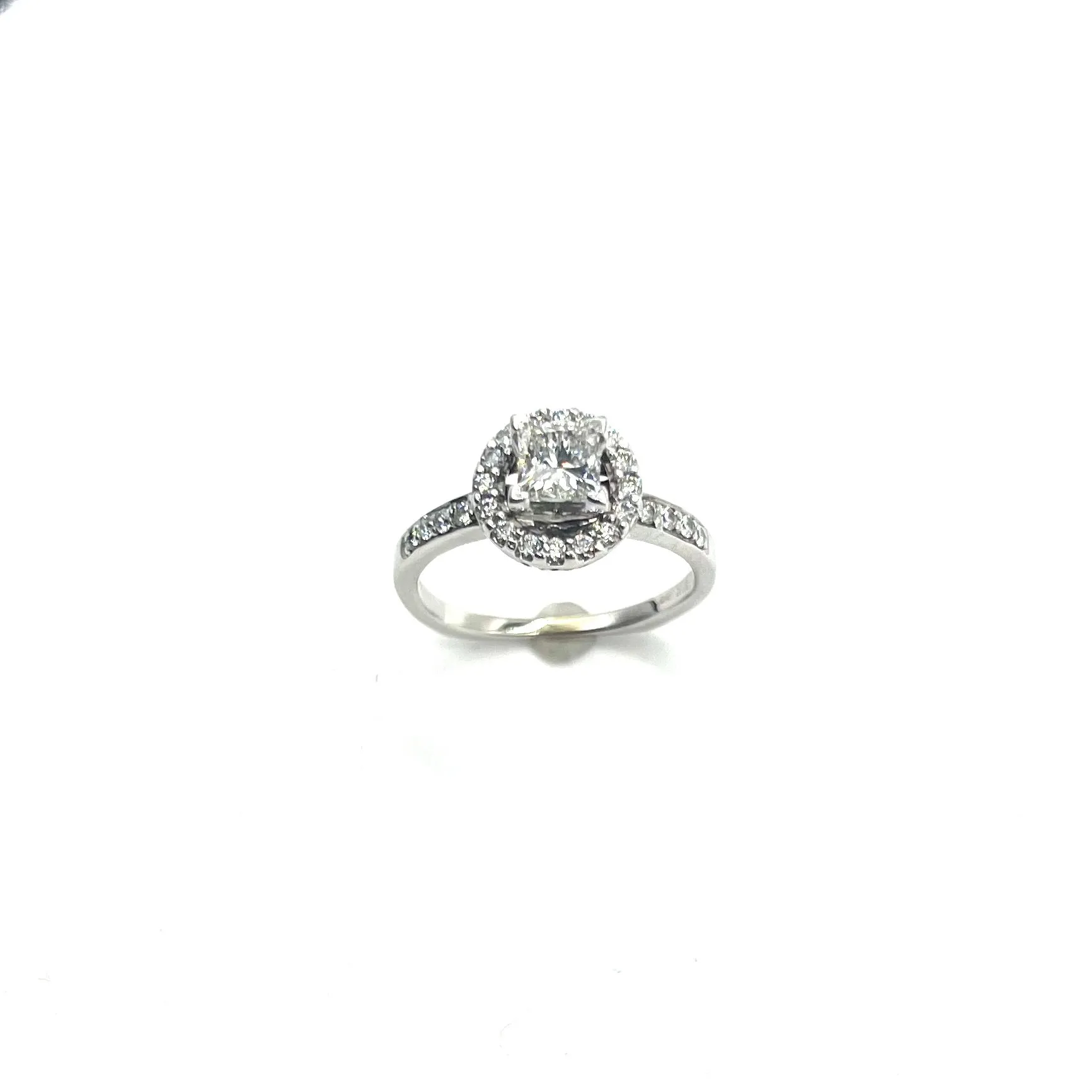 18k White Gold Princess Cut Diamond Halo Ring