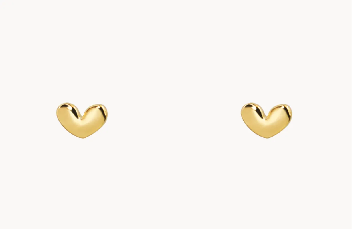 Dainty Heart Earrings in gold by Secretbox