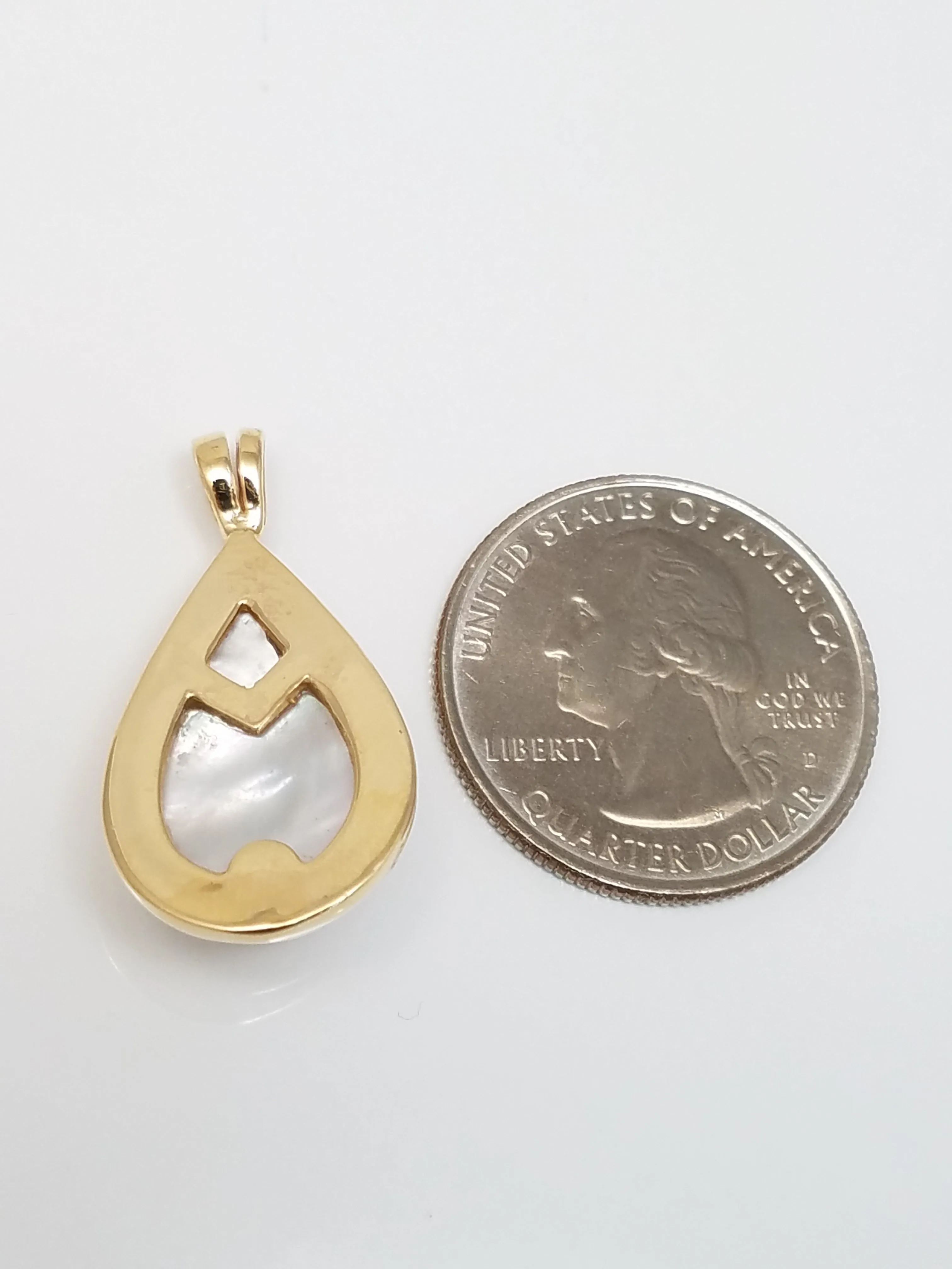 Elegant 14k Yellow Gold Natural Mabe Pearl Pendant