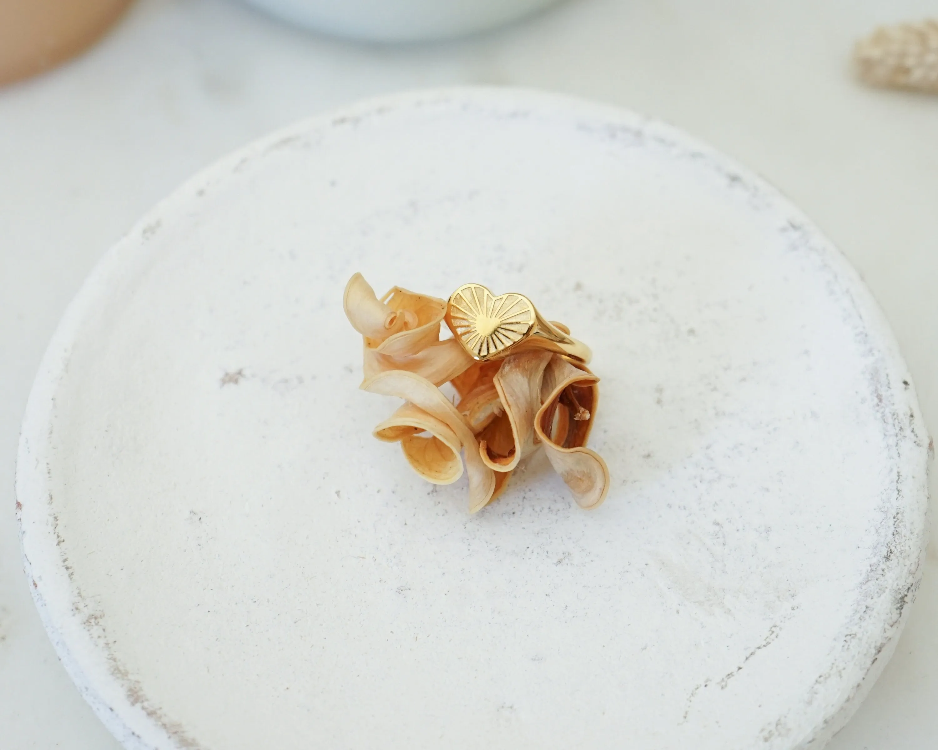 Gold Flower Heart Sun Rays Signet Ring