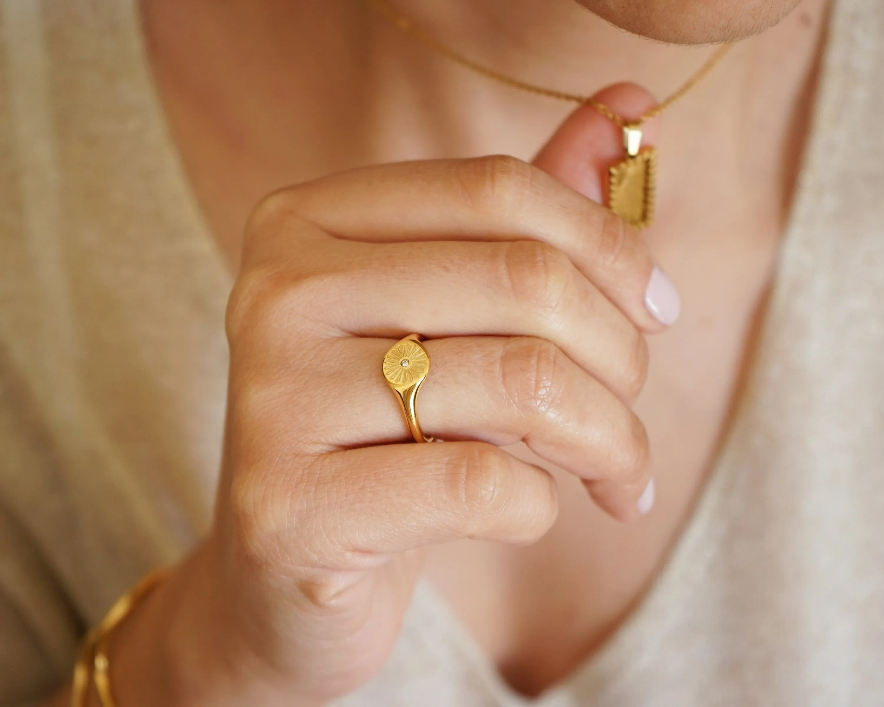 Gold Flower Heart Sun Rays Signet Ring