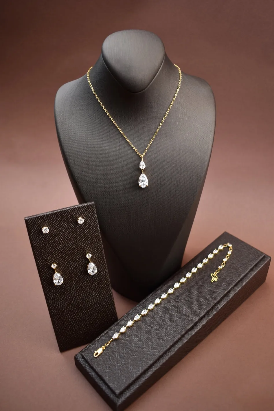 LILIT Simulated Diamond Jewelry Set