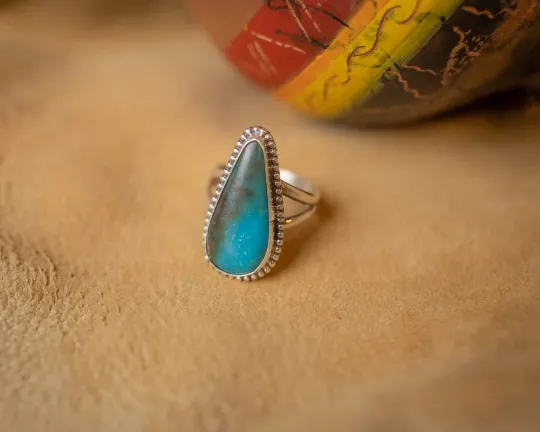 Native American Elongated Teardrop Turquoise Southwestern Style Ring - 925 Sterling Silver Rings