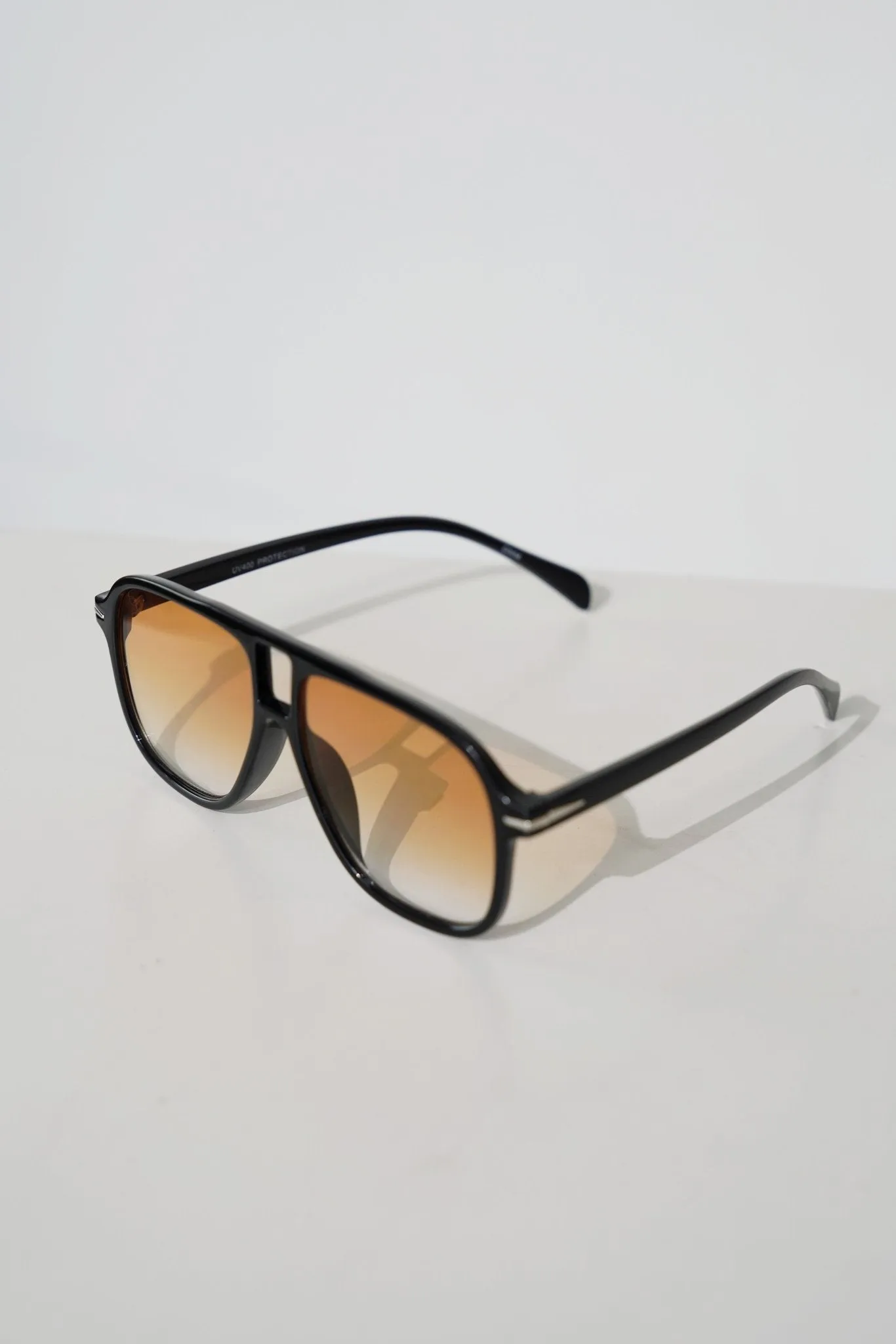 Oversized Retro Orange Gradient Tint Summer Sunglasses