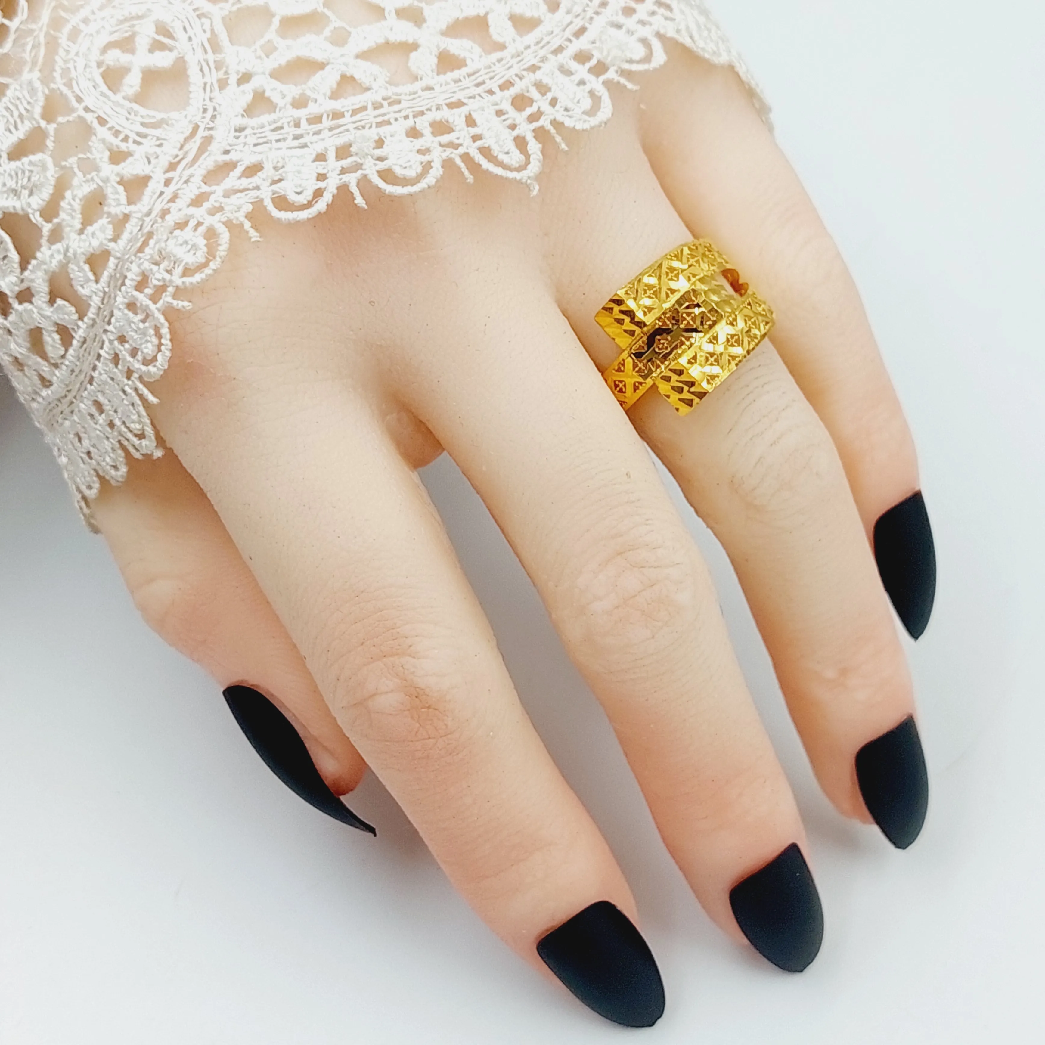 Pyramid Ring