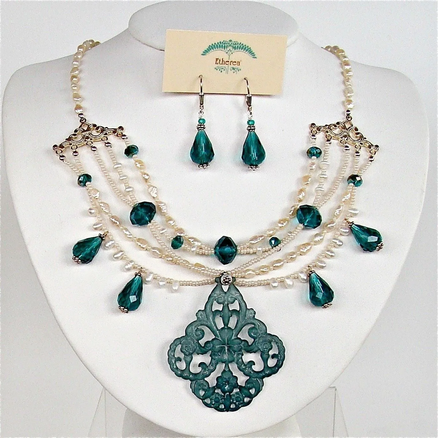Starlet: 18.5" Pearl and Crystal Chandelier Necklace Set
