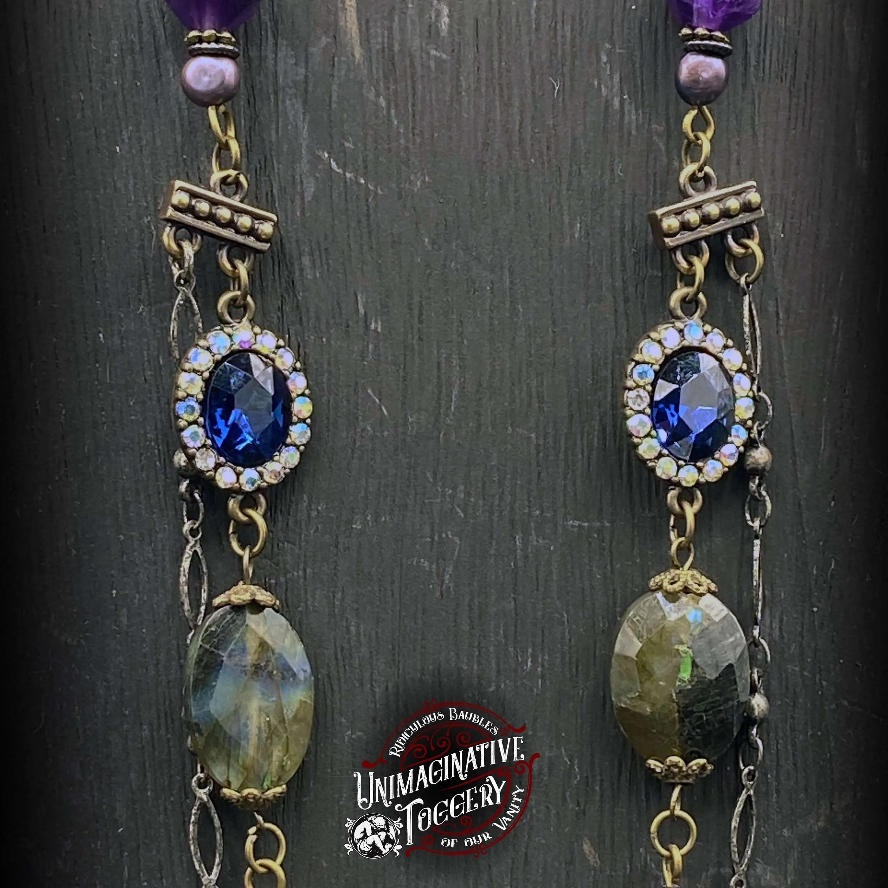 The Pretty Blade necklace