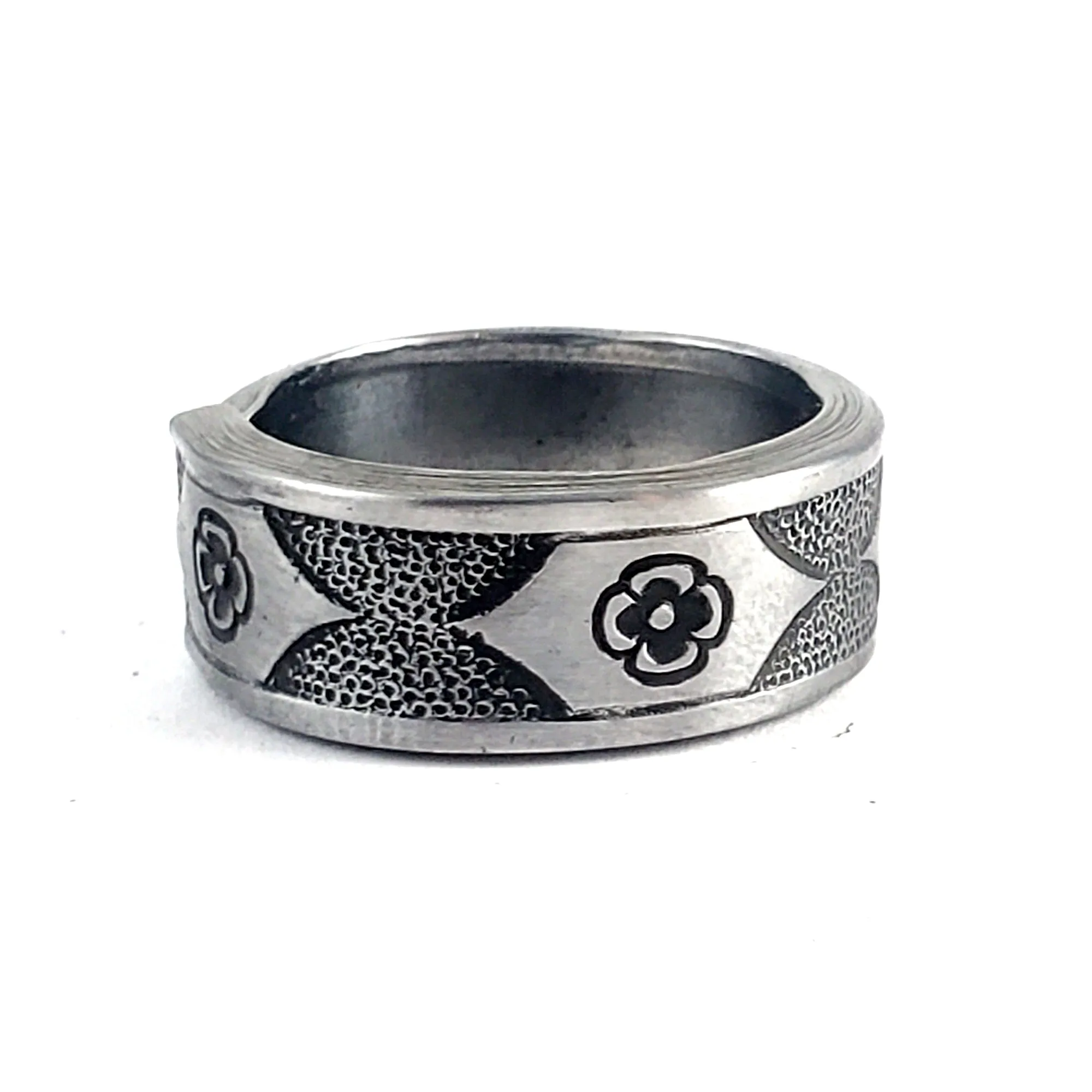Vintage 1970's Floral Paneled Stainless Steel Spoon Ring