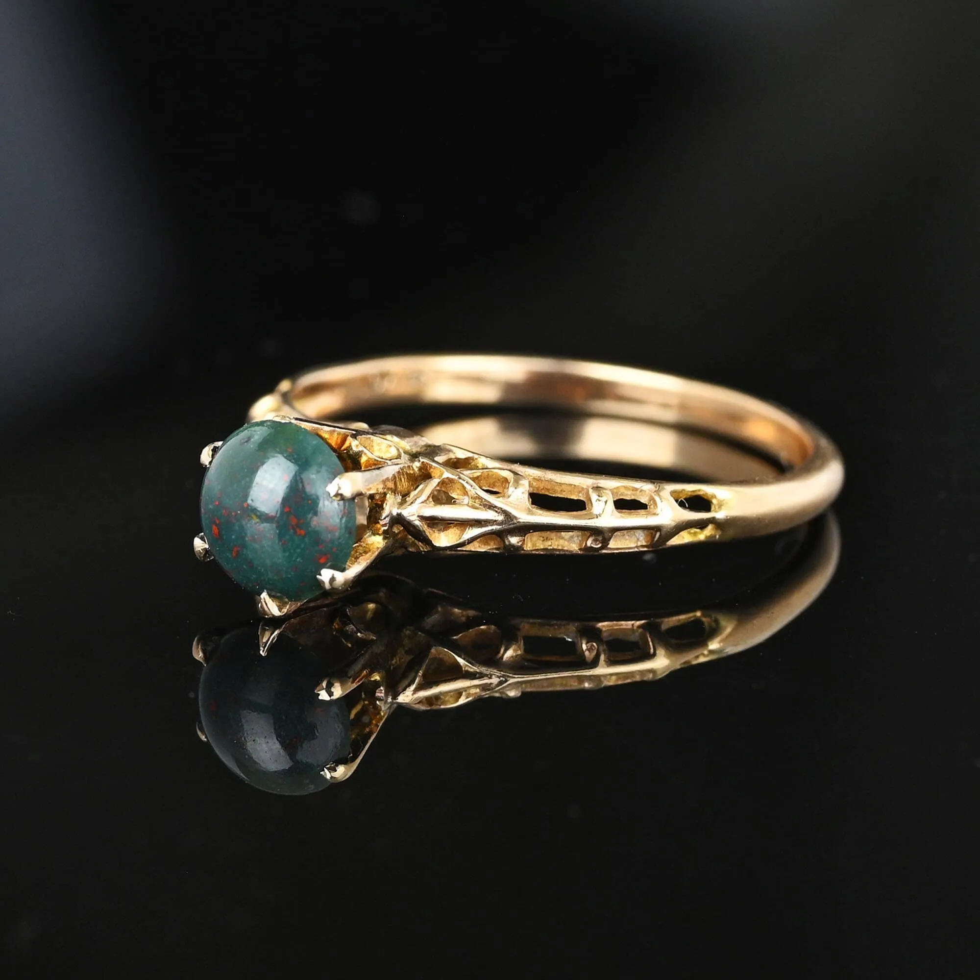 Vintage Gold Filigree Solitaire Bloodstone Ring