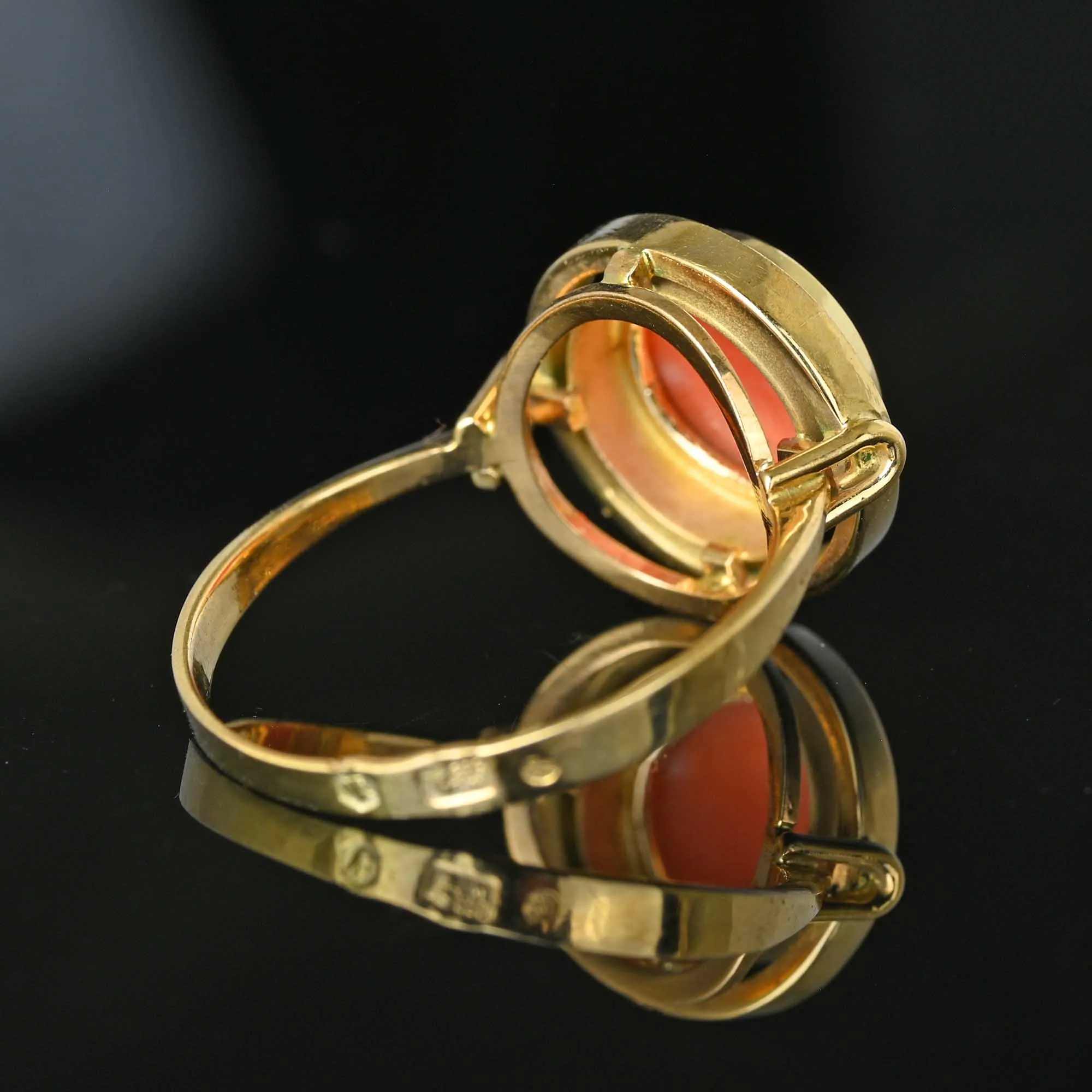 Vintage Russian 14K Gold Cabochon Coral Ring