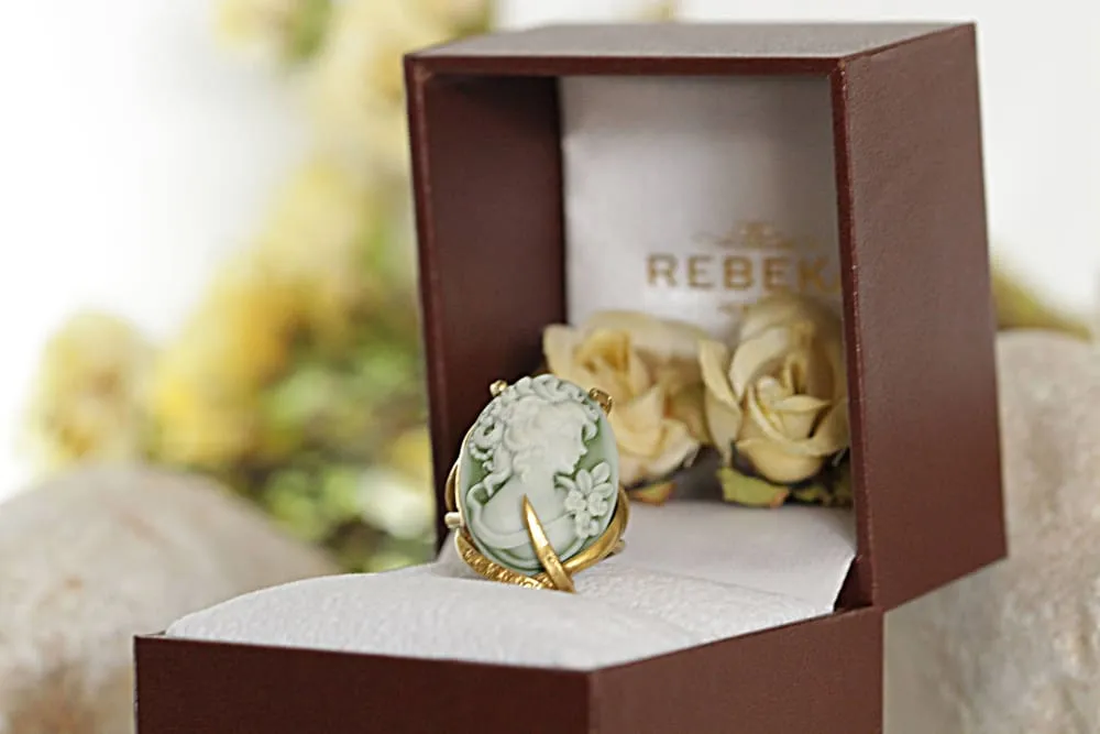 Vintage Style Cameo Ring